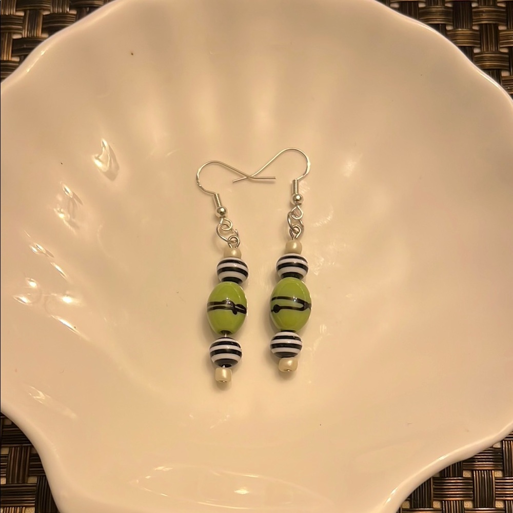 Elegant Green and Black Beaded Earrings